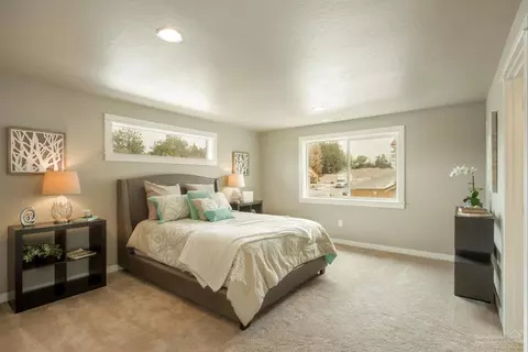 2935 NE Quiet Canyon Dr, Bend, OR 97701 photo 6