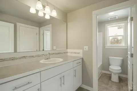 2935 NE Quiet Canyon Dr, Bend, OR 97701 photo 11