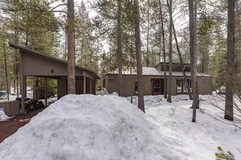 56874 Trapper Ln, Sunriver, OR 97707 photo 1