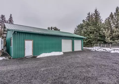 63032 Terry Dr, Bend, OR 97701 photo 4