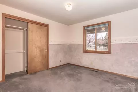 63032 Terry Dr, Bend, OR 97701 photo 16