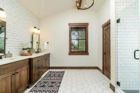 56587 Sunstone Loop, Bend, OR 97707 photo 10