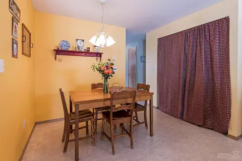 66492 Ponderosa Loop, Bend, OR 97703 photo 8
