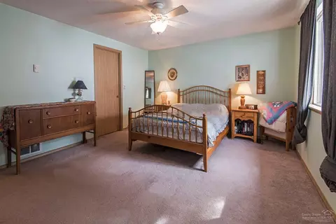 66492 Ponderosa Loop, Bend, OR 97703 photo 15