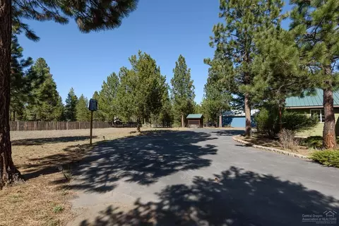 53820 4th St, La Pine, OR 97739 photo 4