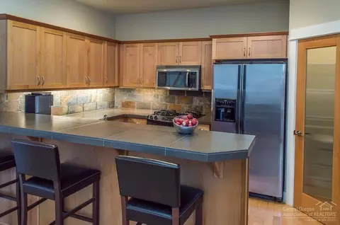 1683 NW Lewis St, Bend, OR 97703 photo 5