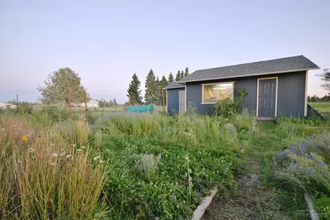 62660 Erickson Rd, Bend, OR 97701 photo 24