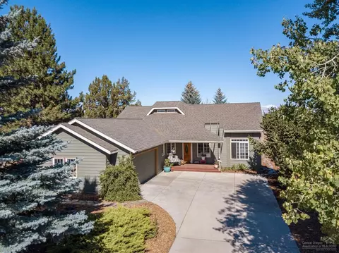 64761 Saros Ln, Bend, OR 97703 photo 1
