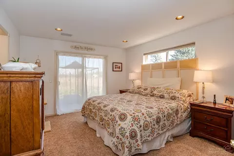 64761 Saros Ln, Bend, OR 97703 photo 11