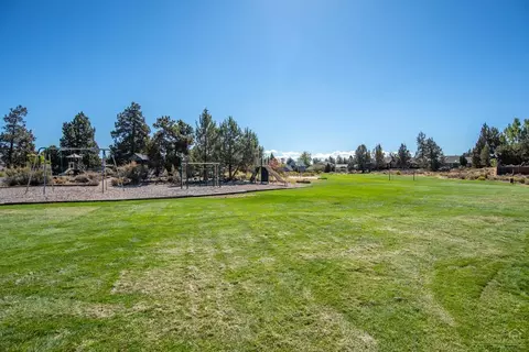64761 Saros Ln, Bend, OR 97703 photo 24