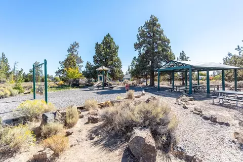 64761 Saros Ln, Bend, OR 97703 photo 23