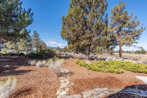 64761 Saros Ln, Bend, OR 97703 photo 20