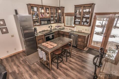 57484 Eagle Cap, Sunriver, OR 97707 photo 12