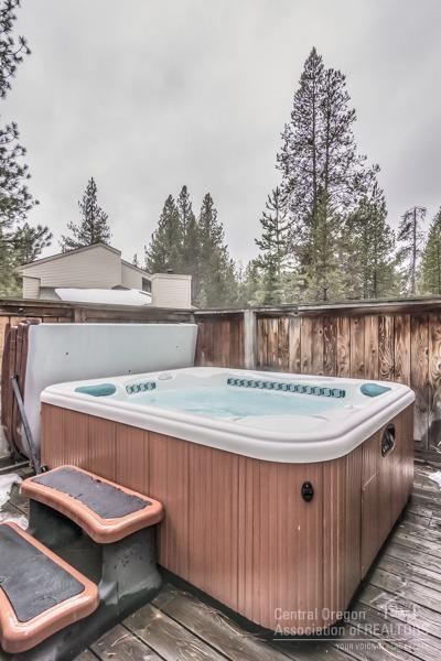 57484 Eagle Cap, Sunriver, OR 97707 photo 15