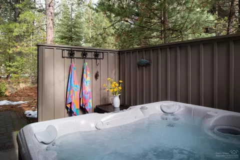 57419 Sun Eagle, Sunriver, OR 97707 photo 9