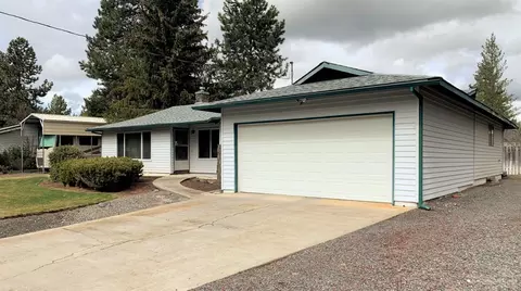20280 Fairway Dr, Bend, OR 97702 photo 4