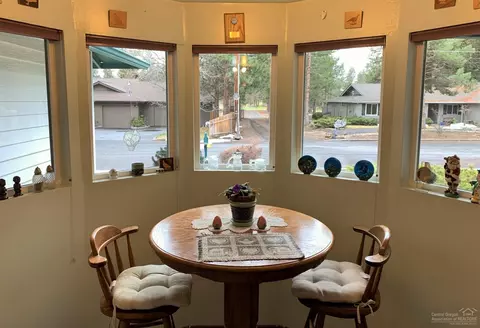 20280 Fairway Dr, Bend, OR 97702 photo 8