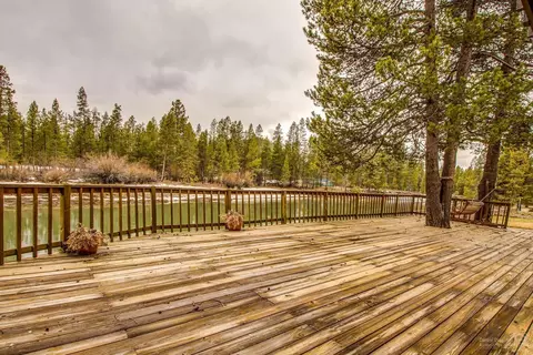 55357 Big River Dr, Bend, OR 97707 photo 5