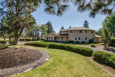 67134 Gist Rd, Bend, OR 97703 photo 2