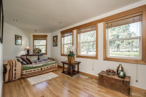 67134 Gist Rd, Bend, OR 97703 photo 15