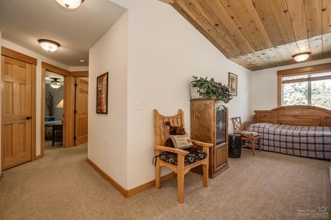67134 Gist Rd, Bend, OR 97703 photo 16