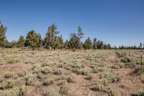 67134 Gist Rd, Bend, OR 97703 photo 22