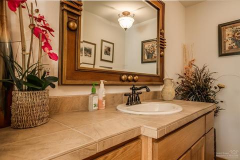 67134 Gist Rd, Bend, OR 97703 photo 17