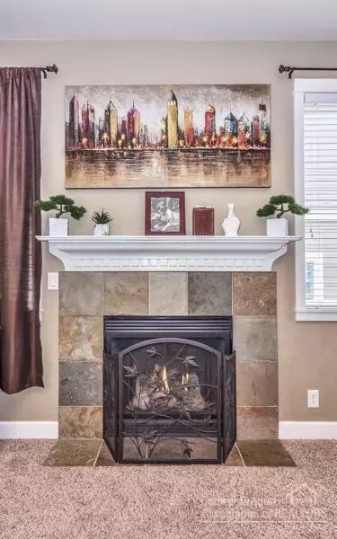 20682 Overton Pl, Bend, OR 97701 photo 4