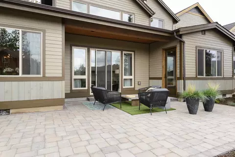 60457 Kangaroo Loop, Bend, OR 97702 photo 23