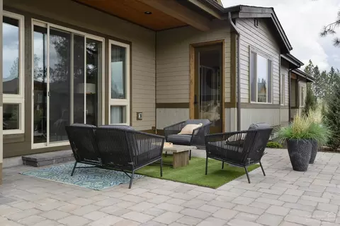 60457 Kangaroo Loop, Bend, OR 97702 photo 22