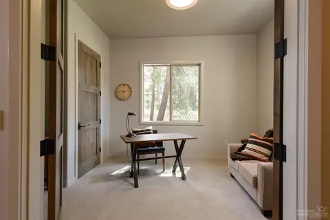 60457 Kangaroo Loop, Bend, OR 97702 photo 14