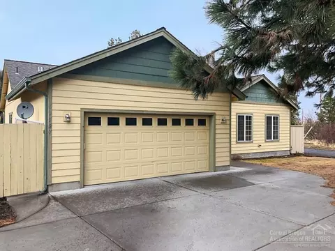 61527 Blakely Rd, Bend, OR 97702 photo 1