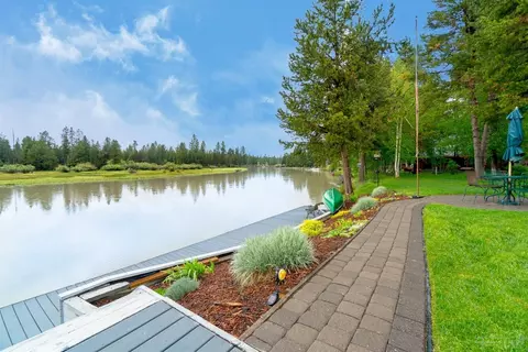 55581 Big River Dr, Bend, OR 97707 photo 3
