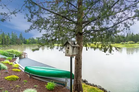 55581 Big River Dr, Bend, OR 97707 photo 4