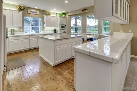 55581 Big River Dr, Bend, OR 97707 photo 15