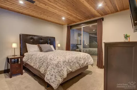 57665 Poplar Loop, Sunriver, OR 97707 photo 11
