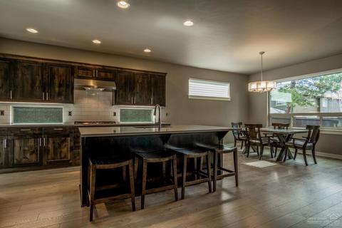 60480 Hedgewood, Bend, OR 97702 photo 8