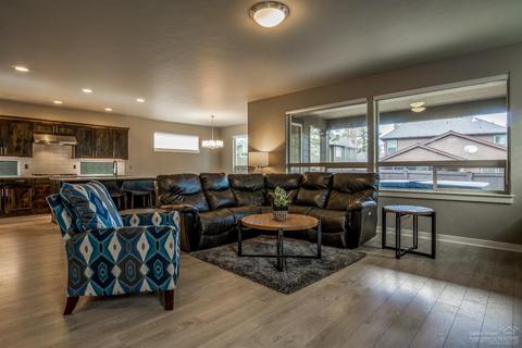 60480 Hedgewood, Bend, OR 97702 photo 11