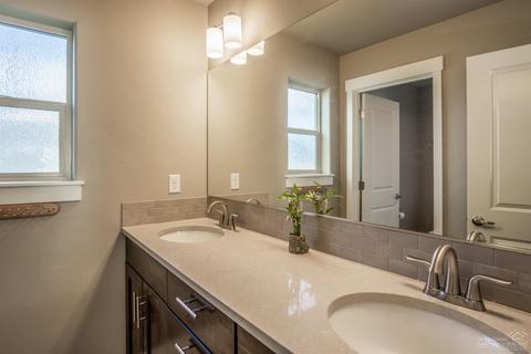 60480 Hedgewood, Bend, OR 97702 photo 20