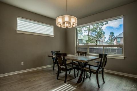 60480 Hedgewood, Bend, OR 97702 photo 10
