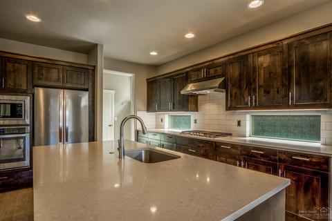 60480 Hedgewood, Bend, OR 97702 photo 9