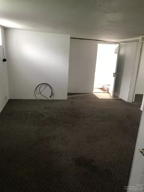 702 SE 8th, Pendleton, OR 97801 photo 3