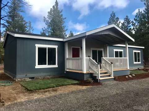 1671 Hackett Dr, La Pine, OR 97739 photo 3