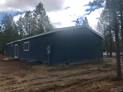 1671 Hackett Dr, La Pine, OR 97739 photo 9