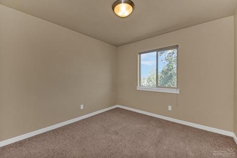 620 NE Vail Ln, Bend, OR 97701 photo 18
