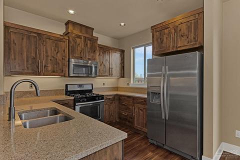620 NE Vail Ln, Bend, OR 97701 photo 9