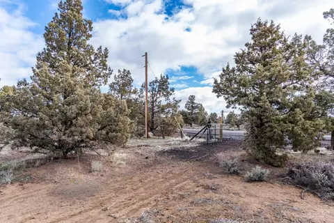 25965 Walker Rd, Bend, OR 97701 photo 11