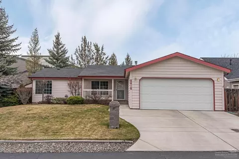 2615 NE Wintergreen Dr, Bend, OR 97701 photo 1