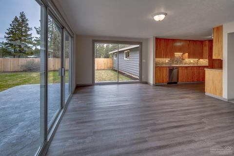 19420 Apache Rd, Bend, OR 97702 photo 7
