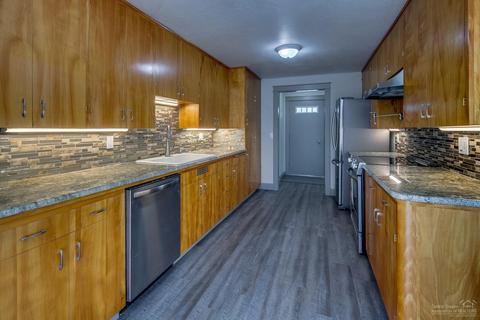 19420 Apache Rd, Bend, OR 97702 photo 9